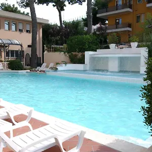 Milano Helvetia - In Centro Con Piscina Riccione